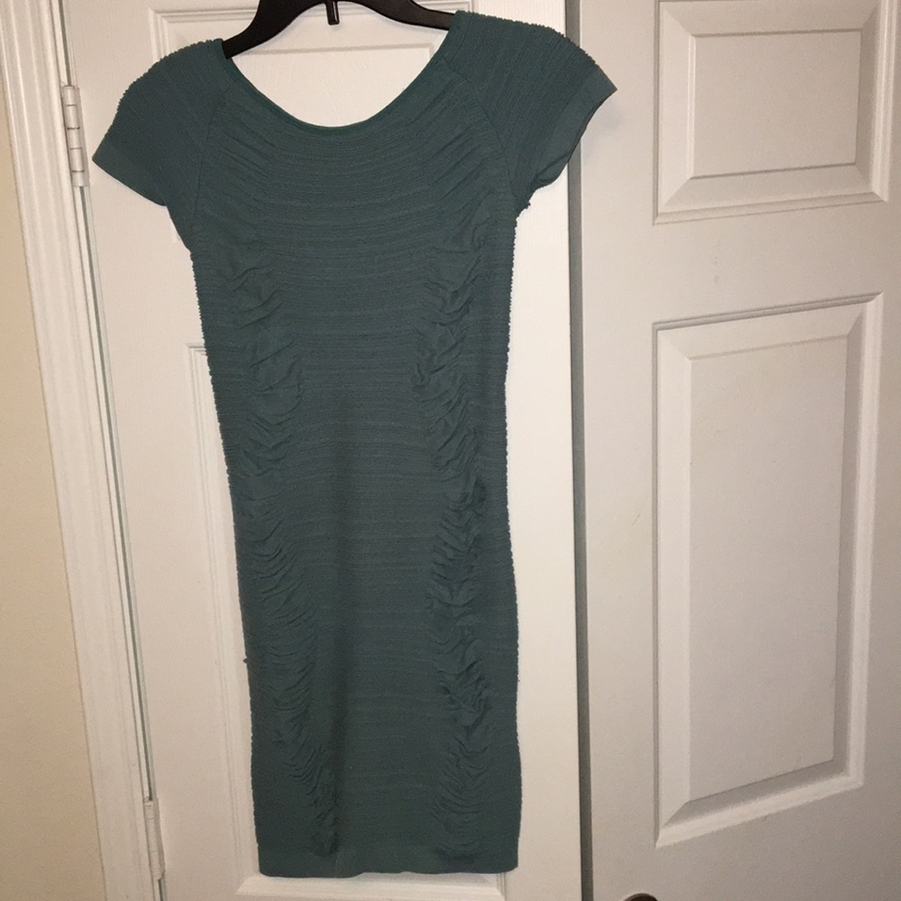 sexy yet classy blue bodycon dress